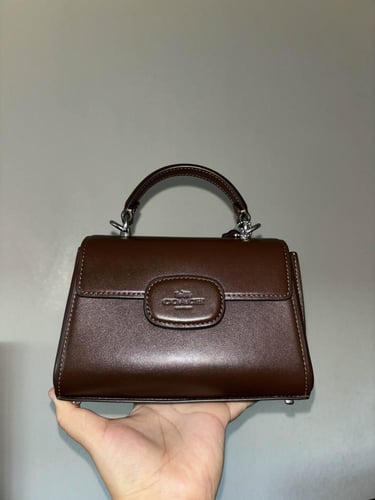 شنطة ميني coach