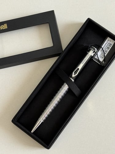 قلم roberto cavalli