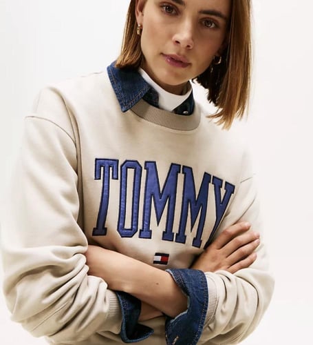 بلوفر tommy مقاس سمول