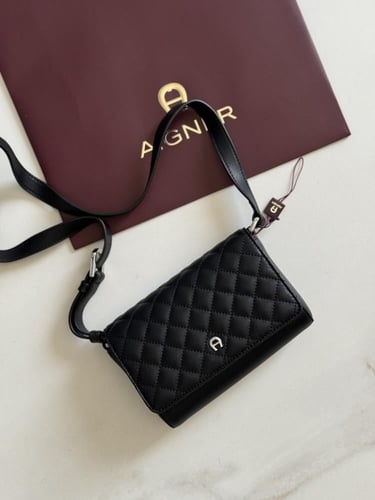 شنطة ميني Aigner