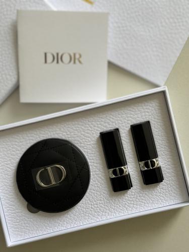 بوكس مراية + ٢ روج ميني احمر فيلفيت من ديور