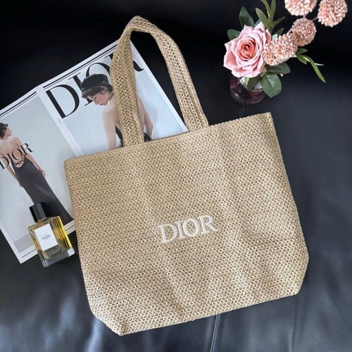 كيس dior