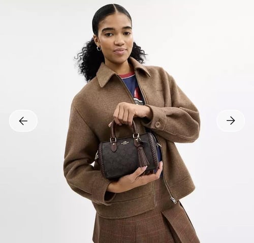 شنطة ميني coach