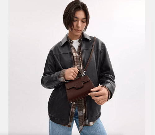 شنطة ميني coach