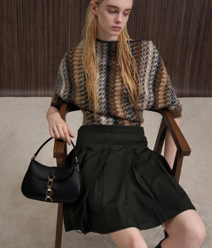 شنطة charles & keith