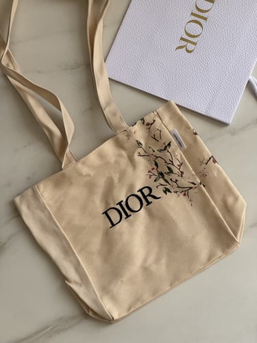 كيس قماش dior