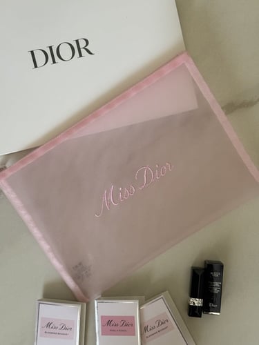 باوتش miss dior