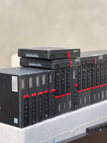 Lenovo M920q Tiny الجيل الثامن + شاشه