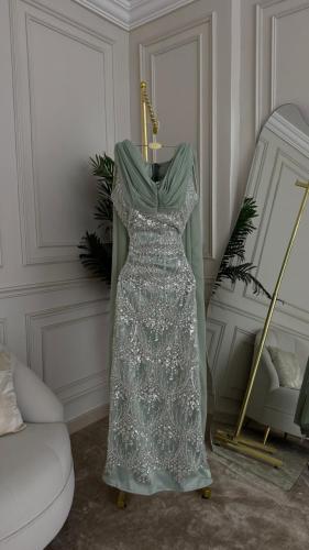 فستان فخم مطرز زواج