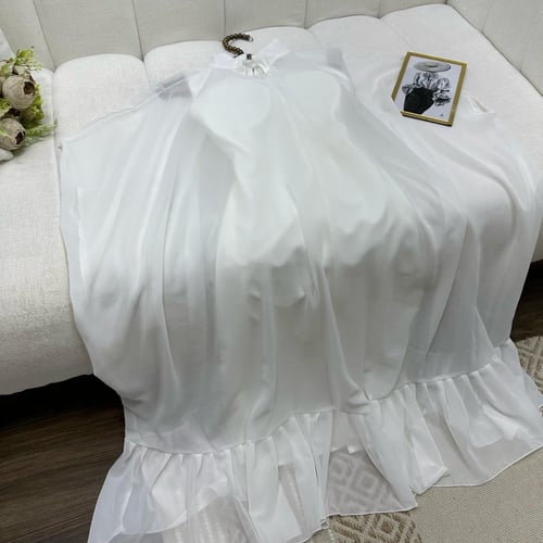 فستان ابيض حوامل