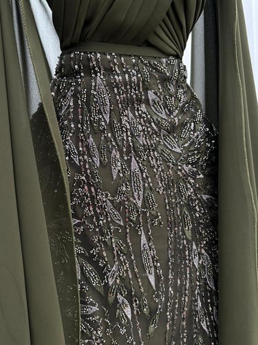 فستان زيتي سهره