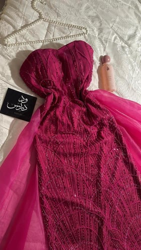 فستان هيفاء