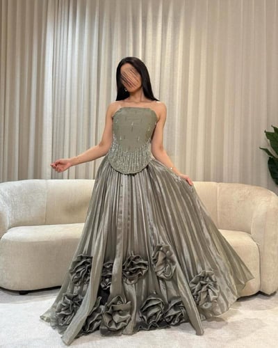 فستان فخم مناسب لعقد القران