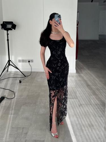 فستان ماسك مطرز