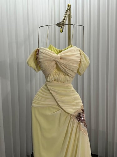 فستان اصفر شيفون