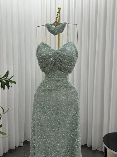 فستان تيفاني مطرز