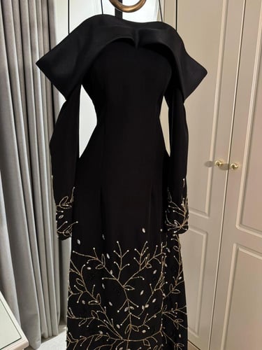 فستان اسود سهره