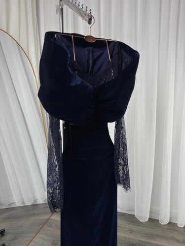 فستان كحلي غامق مخمل انيق