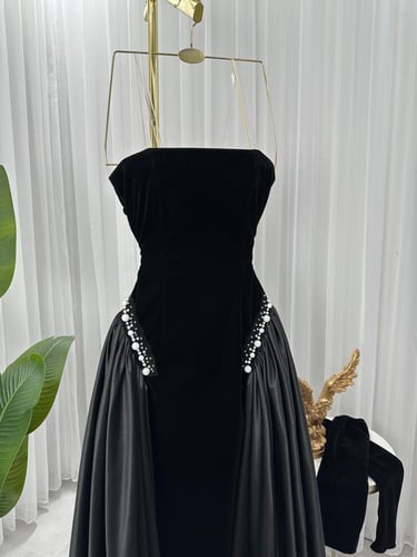 فساتين اسود ناعم