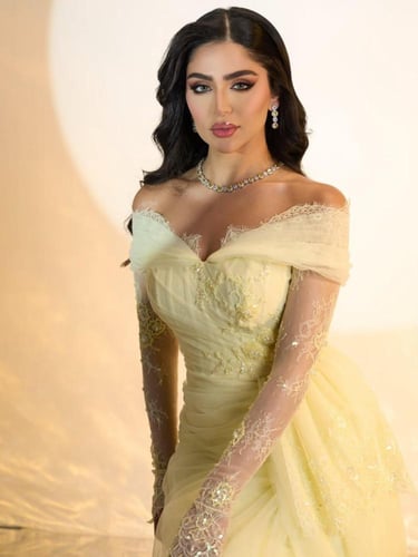 فستان اصفر دانتيل