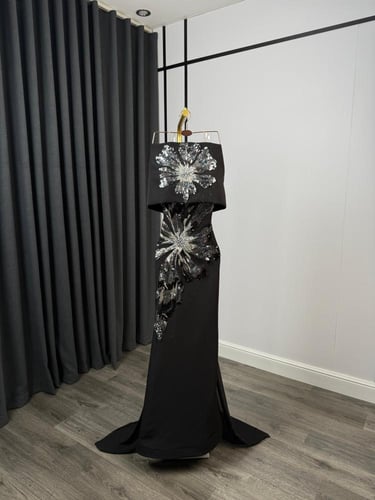 فستان اسود سهره