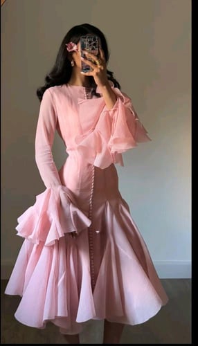 فستان العيد السن المحير