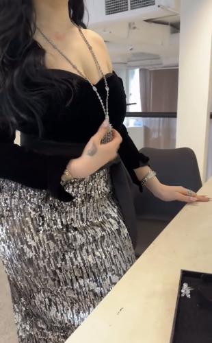 فستان مخمل سهره