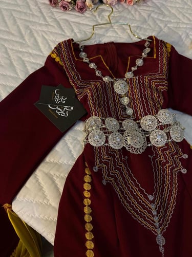 فستان التاسيس