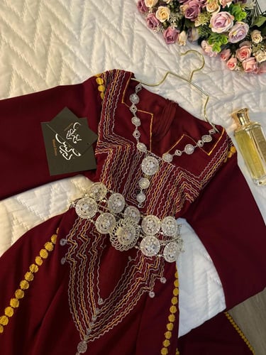 فستان التاسيس