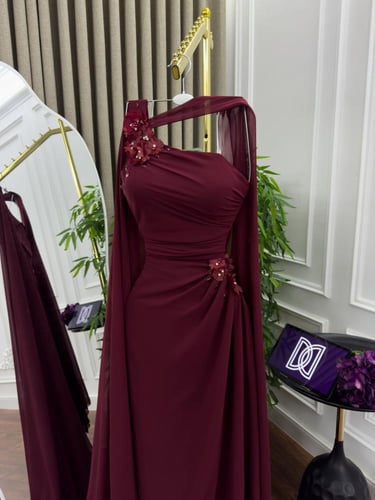 فستان اسود ماسك فخم