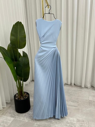 فستان ناعم سماوي