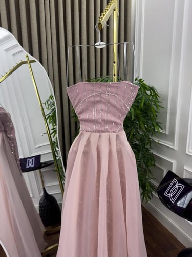 فستان زواج بينك ماسك