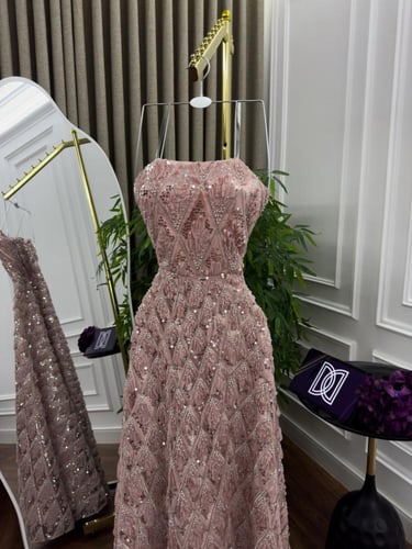 فستان فخم بينك