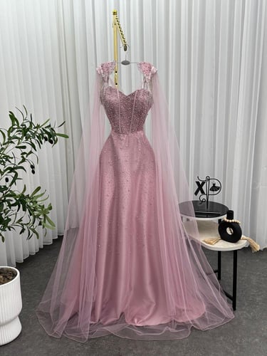 فستان بينك مطرز