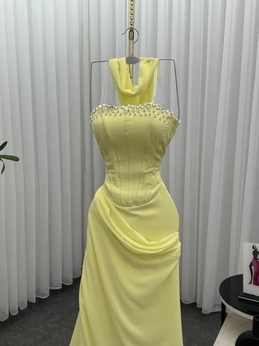 فستان اصفر انيق