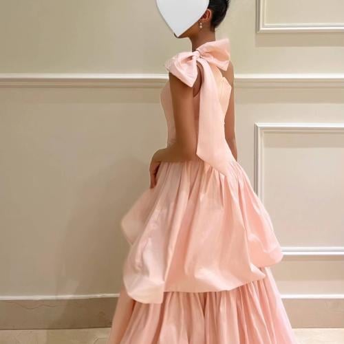 فستان السن المحير