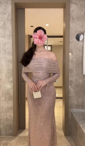 فستان بينك مطرز