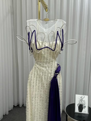 فستان مميز لزواج