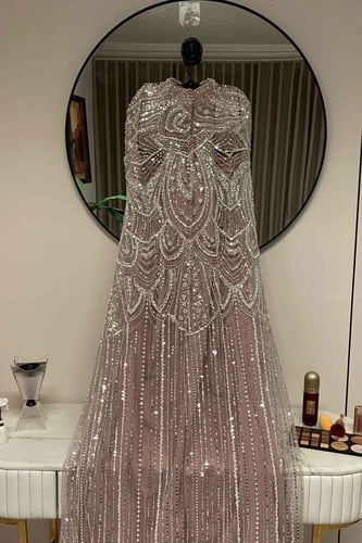 فستان مطرز فخم