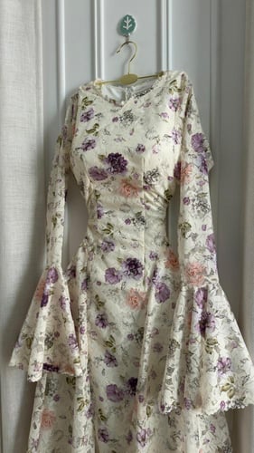 فستان ناعم للعيد