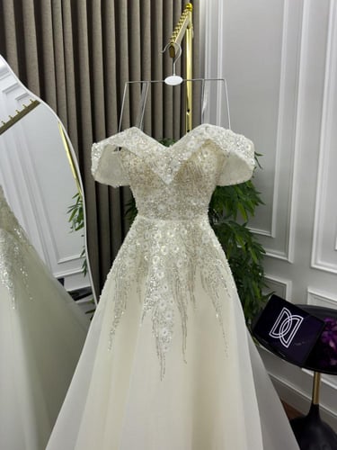 فستان زواج فخم