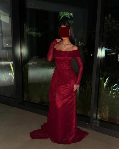 فستان احمر دانتيل