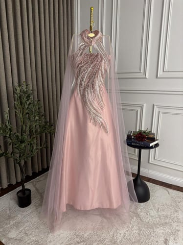 فستان اعراس منفوش