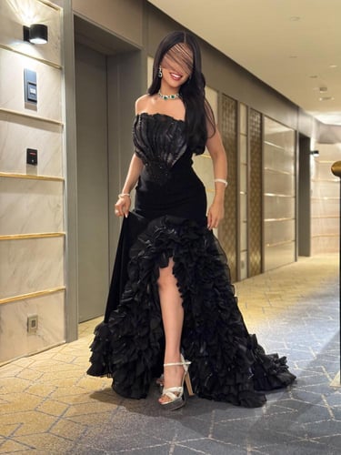 فستان اسود ناعم لسهره