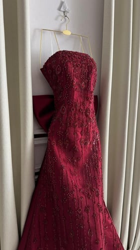 فستان برغندي زواج