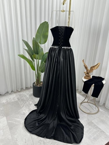 فساتين اسود ناعم