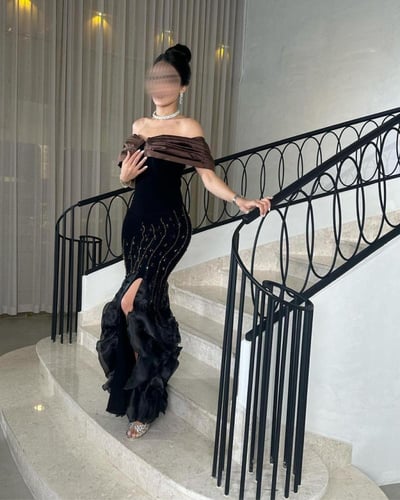 فستان اسود ماسك مطرز