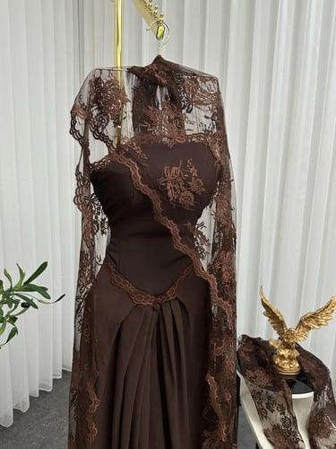 فستان العيد السن المحير