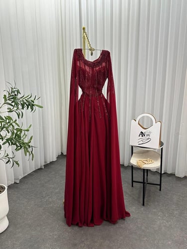 فستان حوامل احمر شيفون