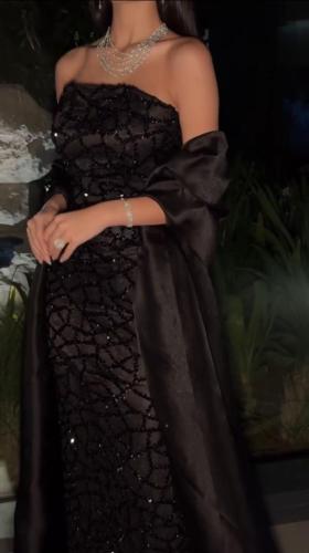 فستان اسود لزواج